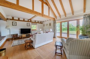 Photo 32- click for photo gallery